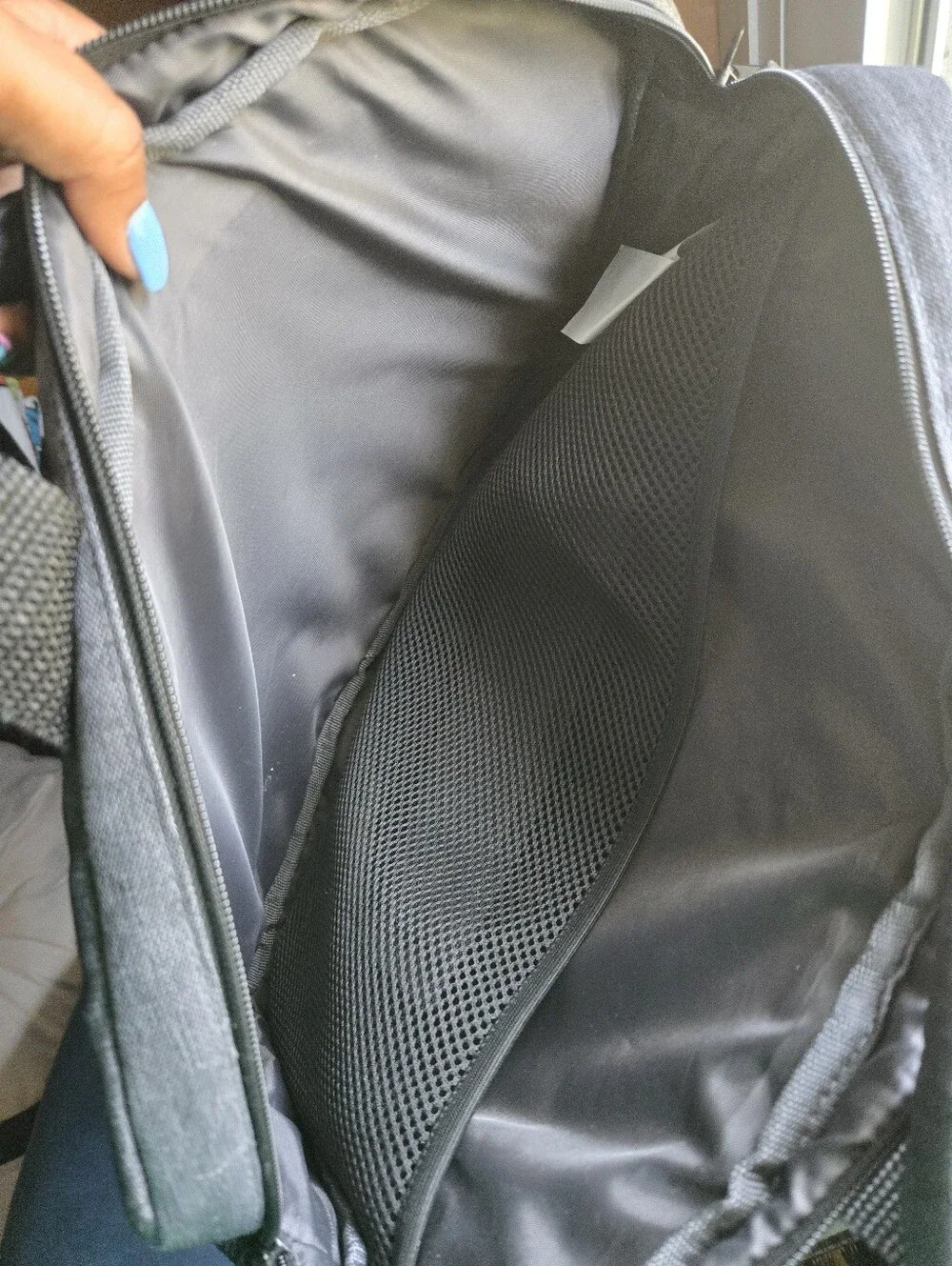 HP Prelude Gray Messenger Laptop 15.6